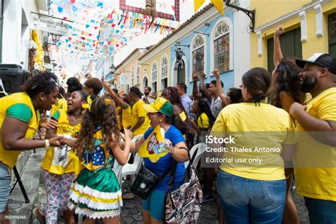 Brazil Fans Celebrate The Goal In The Game Between Brazil Vs Costa Rica For The 2018 World Cup ...