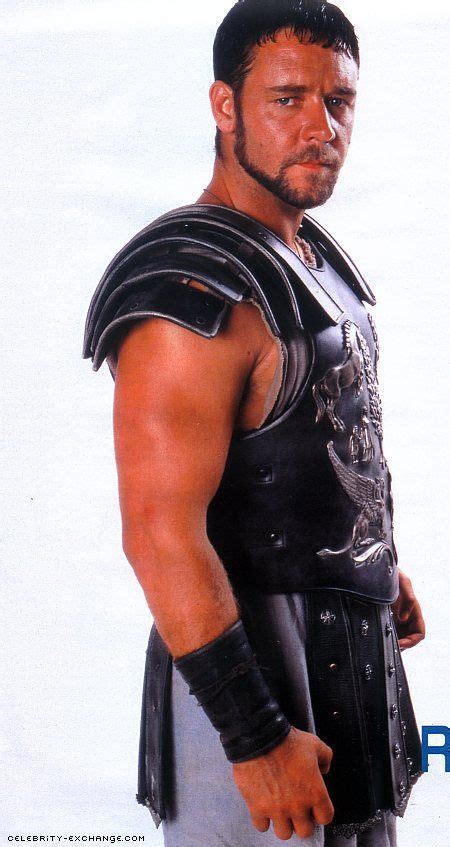 Russell Crowe Gladiator Hottest Man In A Skirt To Ever Be On Film Hot Russell Crowe