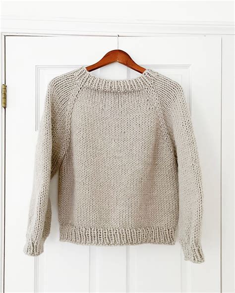 How To Knit A Simple Raglan Sweater The Fall Bluff Pullover Ashley