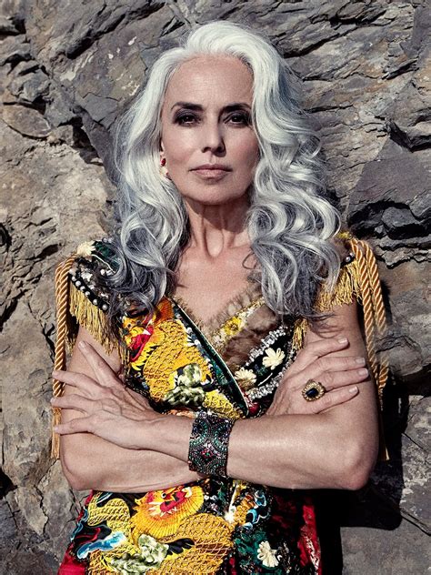 La Abuela De 63 Años Que Arrasa En El Mundo De La Moda Infobae