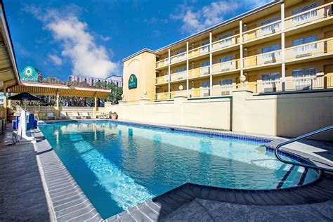 La Quinta Inn by Wyndham Austin Capitol / Downtown | Austin, TX Hotels