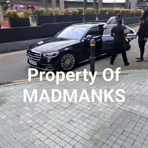 The Undertaker Mark Callaway Ignoring Fans As He Leaves His London