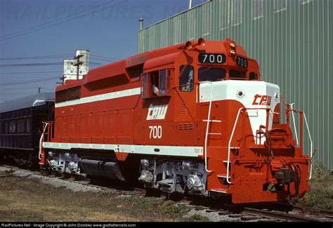 Tpw 700 Toledo Peoria And Western Emd Gp30 At Bushnell Illinois By John