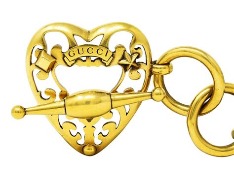 Gucci 18 Karat Yellow Gold Oversized Vintage Heart Toggle Bracelet For