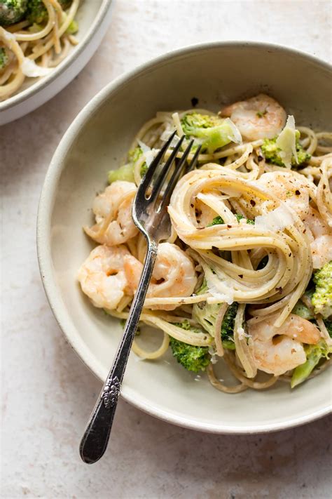 Asmr Creamy Fettuccine Alfredo With Shrimp Broccoli Eating Sounds Hot