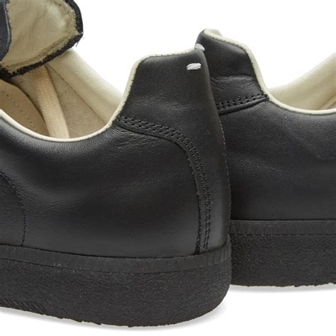 Maison Margiela 22 Replica Low Tonal Sneaker Black And White End Jp