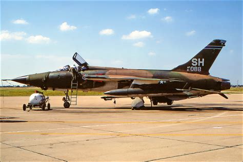 F-105D THUNDERCHIEF | Grissom Air Museum