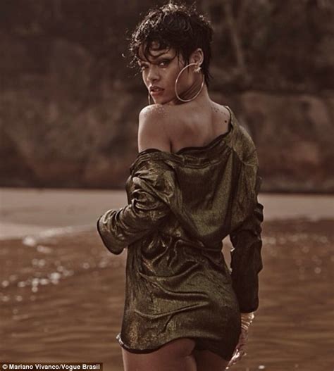 Rihanna Poses Topless In Racy New Shoot For Vogue Brazil Daily Mail