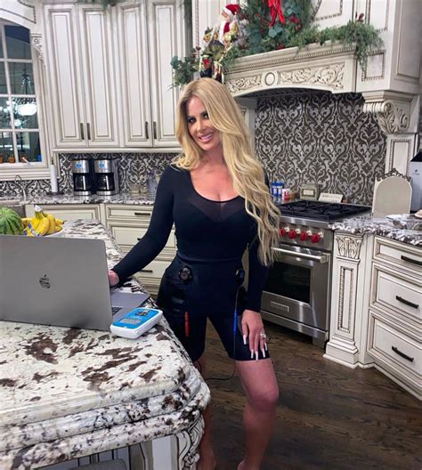 Bank ‘intends To Foreclose On Kim Zolciak Kroy Biermanns Mansion