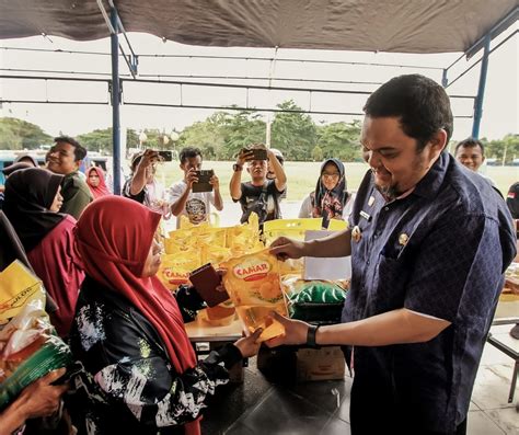 Pj Bupati Richard Arnaldo Ajak Masyarakat Dukung Gerakan Pangan Murah