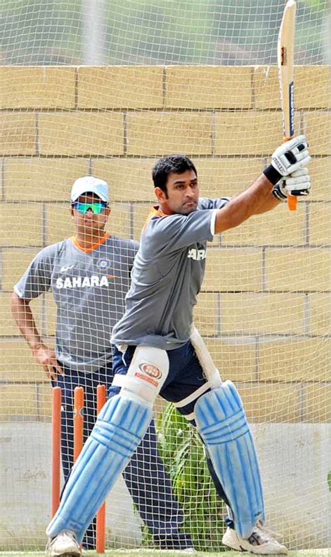 Mahela Jayawardene Takes Part In Fielding Practice Espncricinfo