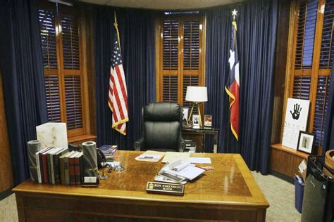 Office of the Mayor of San Antonio, Texas : r/executiveofficephotos