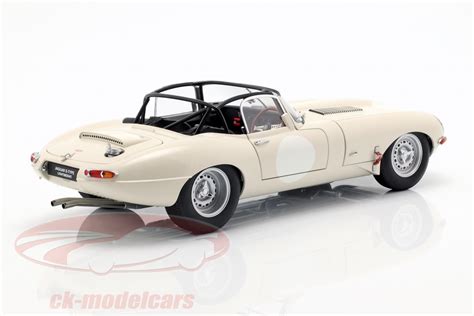 Autoart 118 Jaguar Lightweight E Type With Removable Top White 73649