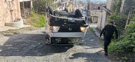 Volcadura De Transporte P Blico Deja Varios Lesionados En Teziutl N