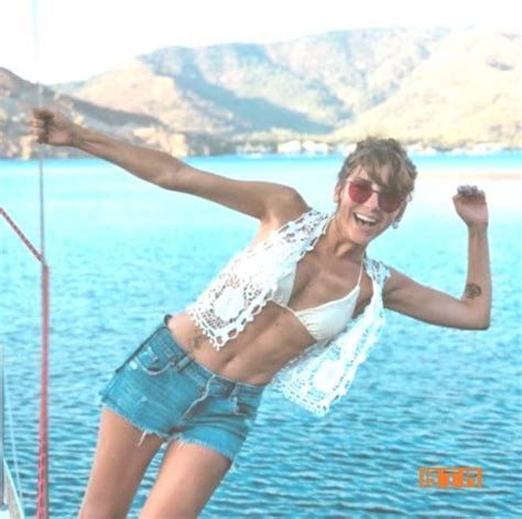 Hot Sexy Gokce Eyuboglu Bikini Pics