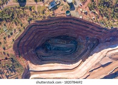 630 Open Cut Mine Australia Images, Stock Photos & Vectors | Shutterstock