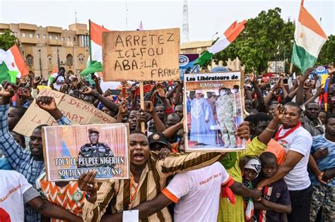 Niger Des Milliers De Soutiens Du Régime Militaire Manifestent à Niamey