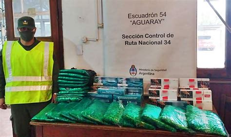 Aguaray Incautan Cigarrillos Y Hojas De Coca En Contrabando FM Alba