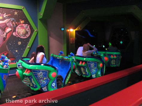 Buzz Lightyear Astro Blasters at Disneyland | Theme Park Archive