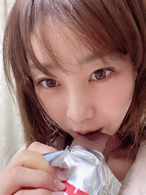 大島優香🎀🎀11月23日オフ会します´ ꒳ ` On Twitter おはようございます 今日も何事もなくスムーズに過ごせますようにヽ ﾉ 遅くなりました