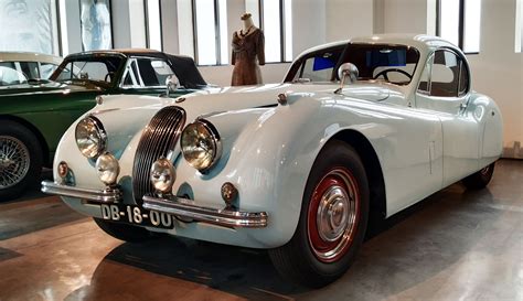 Vehículos clásicos Jaguar Museo del Automóvil y la Moda de Málaga