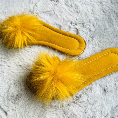 Fluffy Slippers – Sahiba