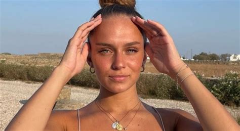 Miss France 2025 Marina Przadka élue Miss Picardie voici pourquoi