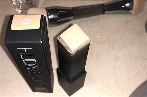 Huda Beauty Foundation Stick