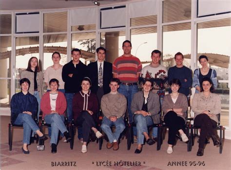 Photo De Classe Terminale Bts Hôtelerierestauration De 1996 Lycee