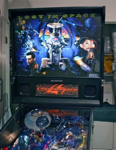 Lost In Space Pinball Machine Sega 1998 Image Gallery Pinside