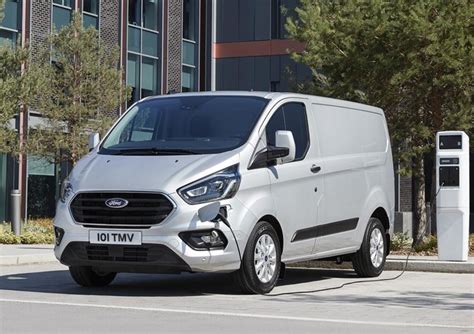 Arriverà Nel 2019 Nuovo Ford Transit Custom Ibrido Plug In Prove E