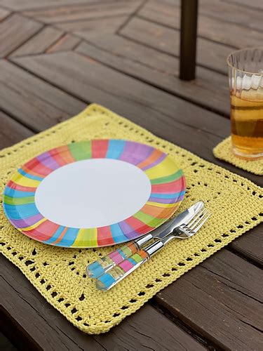 Ravelry Sunny Day Rectangle Placemat Pattern By Debbie Field