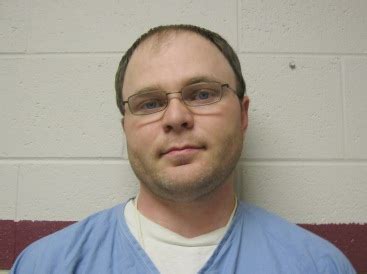 Joshua David Mcburnett Sex Offender In Clifton TN 38425 TN00414220
