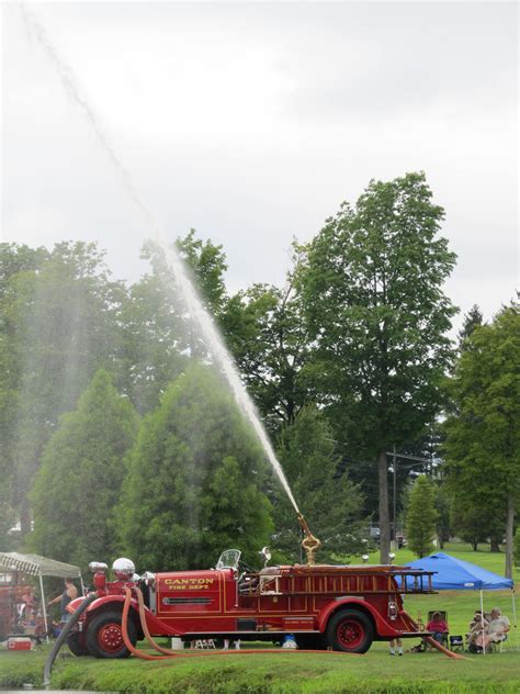 Ahrens Fox Canton Ohio Alliance Pump In Firetruck Fire Truck Iaff 249