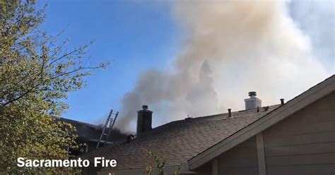 3 North Sacramento Homes Damaged In Fire Cbs Sacramento