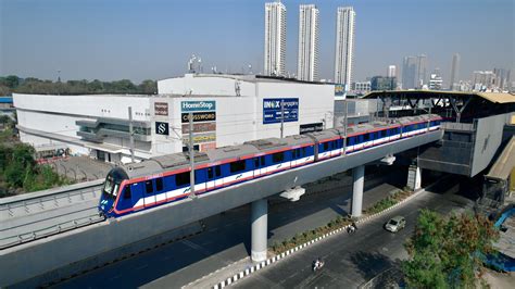 These Five Mumbai Metro Stations Now Permit Parking