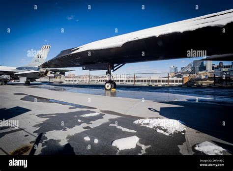 Vista De Un Lockheed A 12 El Predecesor De La Sr 71 Blackbird En La