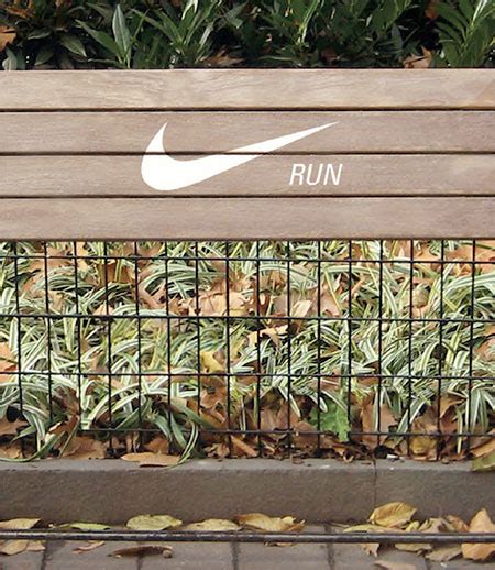 Nike Run Bench