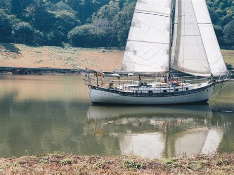 Sailing Yacht Sailboat Boat Ship in Pond Lake Editorial Photography - Image of boating, lake ...