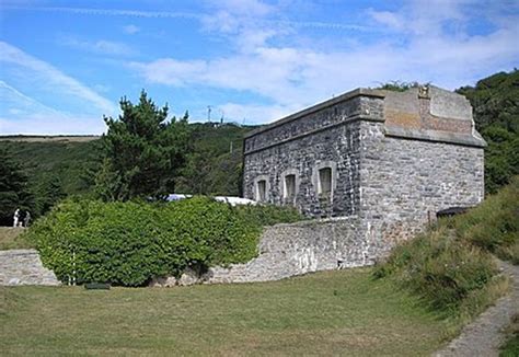 About Whitsand Bay Fort Holiday Park Cornwall Ramehead