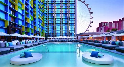 10 Best Pool Hotels in Las Vegas