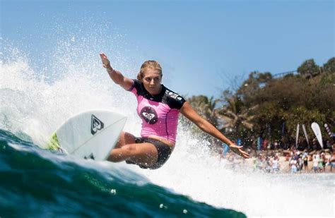 Ocean Beach Event Highlights Pay Equality For Female Male Surfers