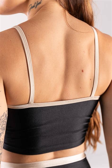Top Alongado Viés Vivo Tecido Platinado Preto Nude Ref K3972