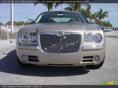 2009 Chrysler 300 C Hemi Heritage Edition In Light Sandstone Metallic