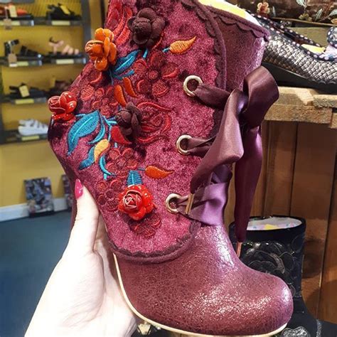 Scorpio Shoes (@scorpioshoes) on Twitter | Shoe selfie, Shoes, Fashion ...