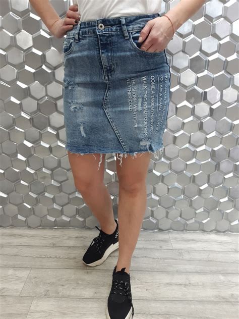 Дамска дънкова пола с букви - 8520 - синя - Alis.bg - Fashion & Style