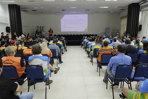 Profissionais contratados para o Verão Maior Paraná vão auxiliar