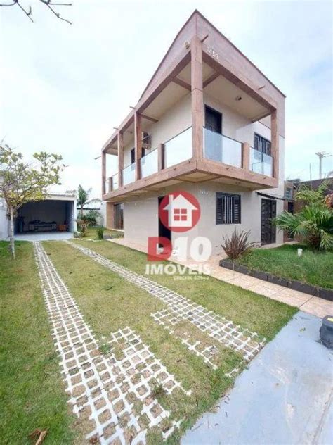 Casa na Avenida Getúlio Vargas 1453 Jardim Atlantico em Balneário