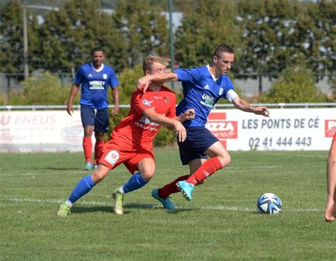 Anjou Football Club La Pomjeannais et Mûrs Erigné B frappent fort d