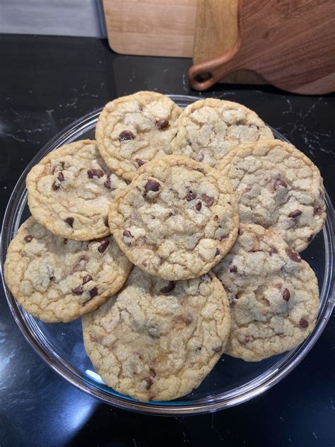 Thin And Chewy Toffee Chocolate Chip Cookies Lauras Corner Kitchen